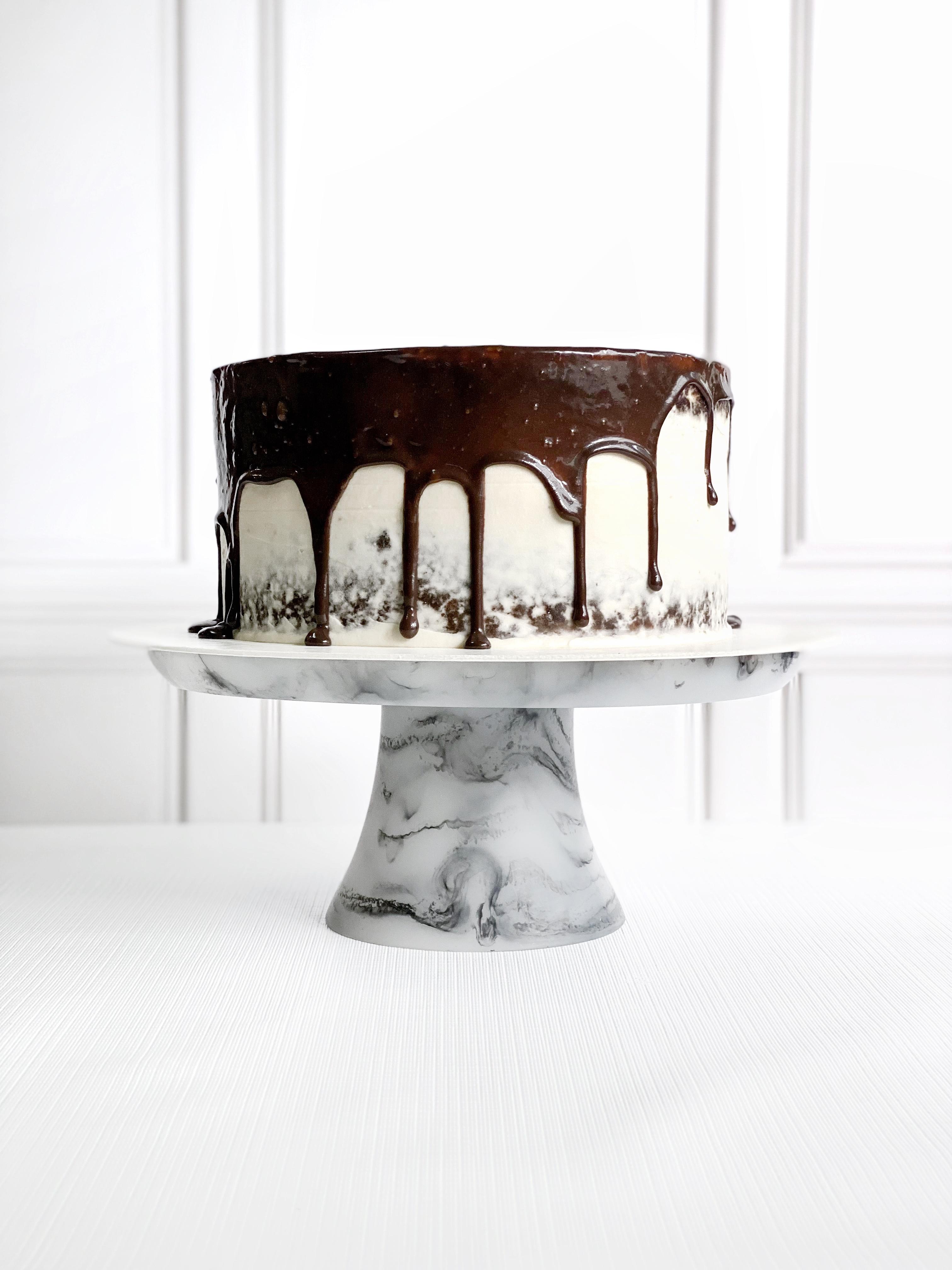 Chocolate Oreo Drip Cake