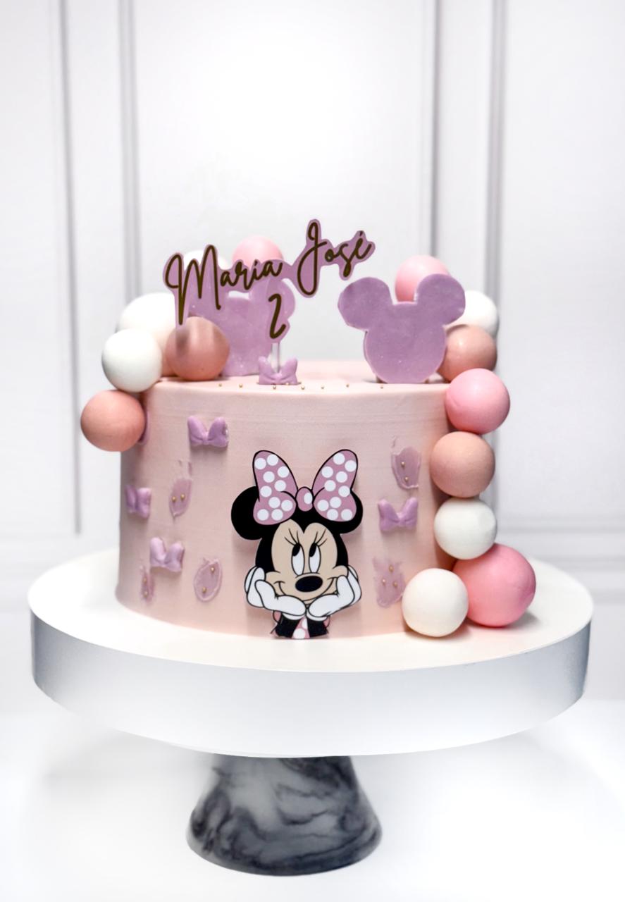 Pastel temático graduación CDMX The Baking Room